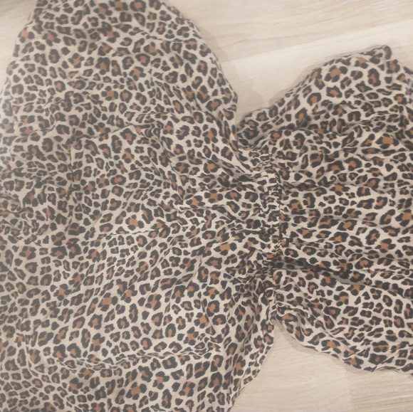 Super cute short mini dress‎ with adjustable straps - Picture 8 of 8